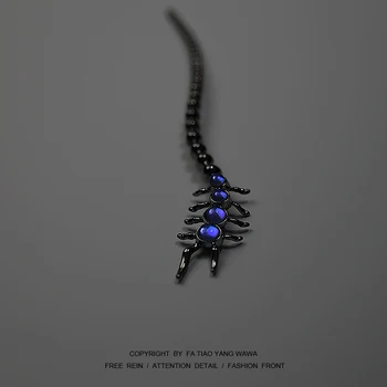 Centipede părul negru ornament