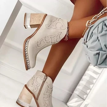 Femei Cizme Glezna 2022 Pantofi Din Piele Cu Toc Mic Cool Britanic Brodate Design Moale Cizme Scurte Partid Femeie Încălțăminte De Cristal Toc