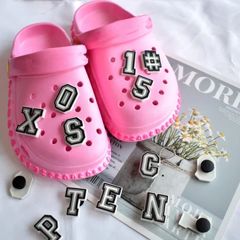 1 buc Alfabetul englez Pantofi Accesorii PVC Litere Grădină Sandale Pantofi Cataramă Decoratiuni de moda se Potrivesc Copii Cadouri Fierbinte